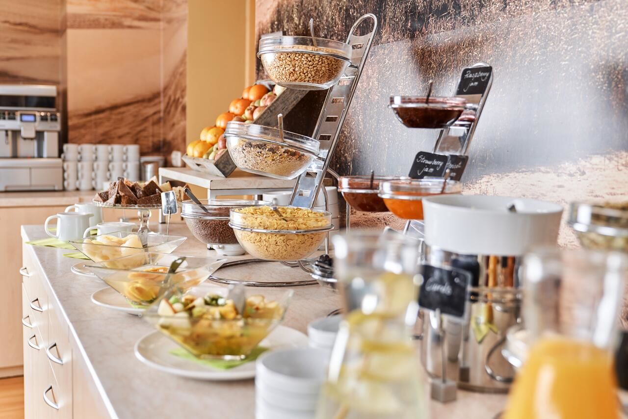 Отель Green Park Hotel Klaipeda Клайпеда-12